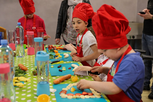 Artyści w kuchni. Warsztaty kulinarno-kreatywne w Dobroszycach i w Jaszkotlu.